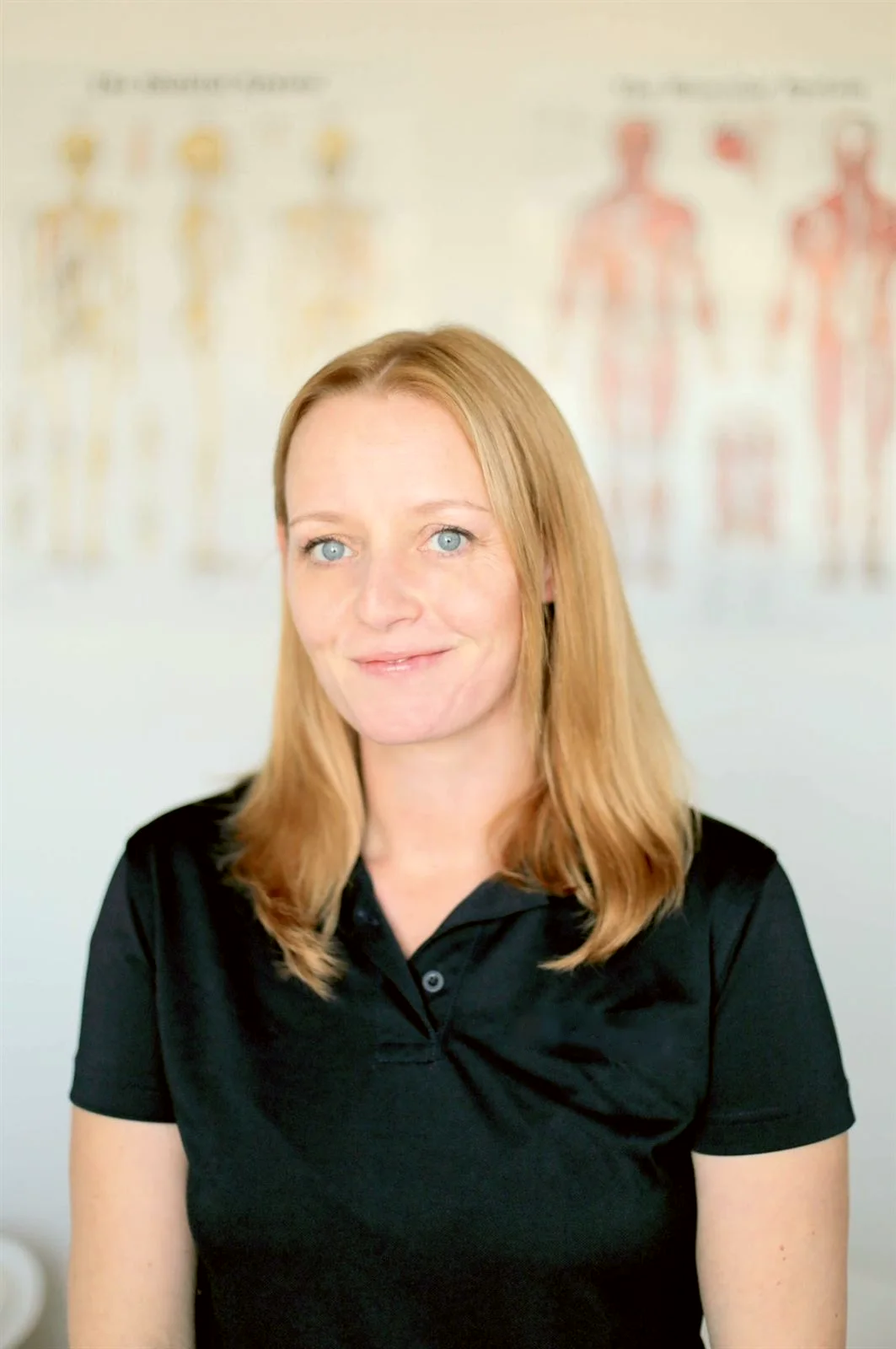 Janni Danielsen smiler
